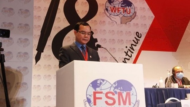 越南劳动总联合会主席阮廷康在大会上发言。