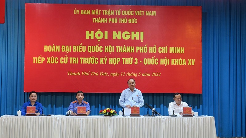 越南国家主席阮春福在接待活动上发言。