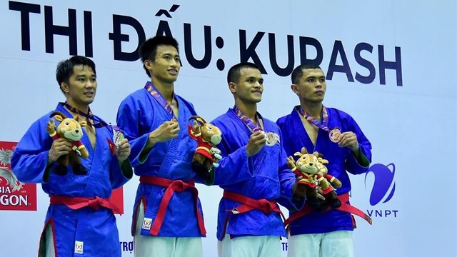 在克拉术男子66公斤级比赛中，越南运动员黎德铜和潘竹飞分别夺得金牌和银牌。铜牌得主是马来西亚和泰国运动员。