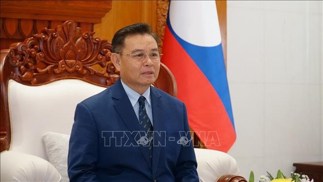老挝国会主席赛宋蓬·丰威汉接受了越南通讯社驻老挝记者的专访。（图片来源：越通社）