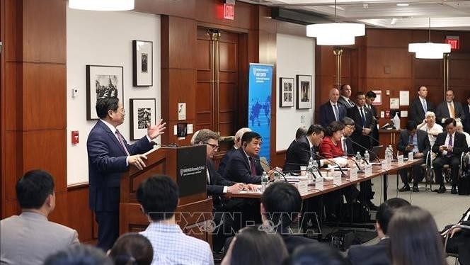 越南政府总理范明正出席在哈佛大学举行的政策座谈会。（图片来源：越通社）