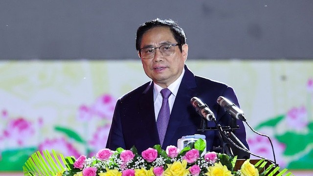 范明正总理在嘉莱省成立90周年纪念典礼上讲话。