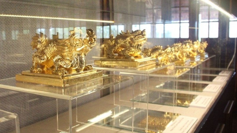 阮朝32个金印版本在承天顺化省展示。